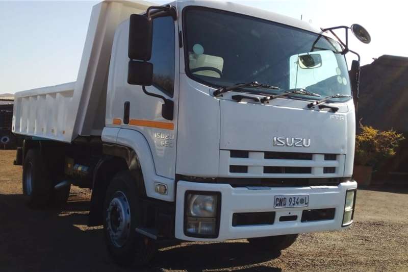 Isuzu Tipper trucks FTR850 2012