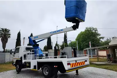Nissan Cherry picker trucks Nissan UD40 Cherry Picker 2013 for sale by CH Truck Sales | AgriMag Marketplace
