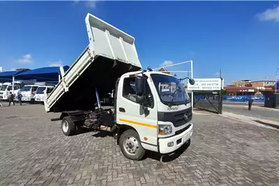 Tipper Trucks Used POWERSTAR 3cube tipper with dropsides 20000km 2021