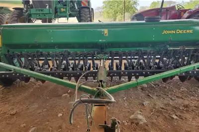John Deere Planting and seeding equipment Box drills BD1113 2015 for sale by GWK Mechanisation | AgriMag Marketplace