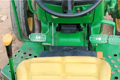John Deere Tractors 2WD tractors 5055E MOD 2017 for sale by GWK Mechanisation | AgriMag Marketplace