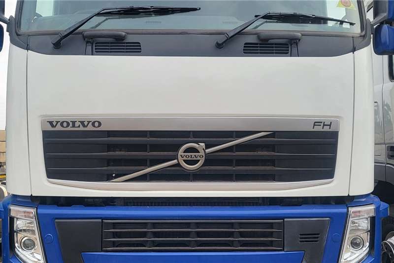 Volvo Truck FH 440 2011