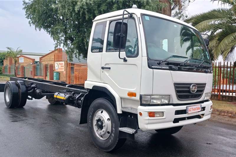 [condition] Chassis cab trucks in [region] on Truck & Trailer Marketplace