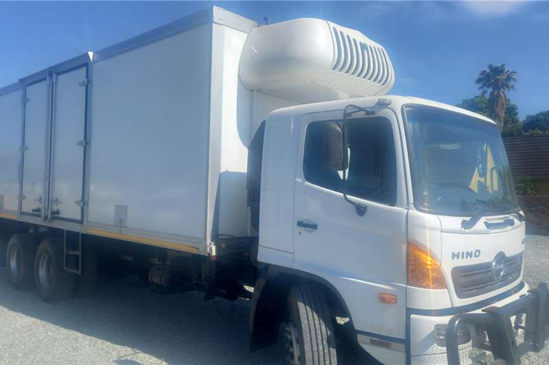 [make] Refrigerated trucks in South Africa on Truck & Trailer Marketplace
