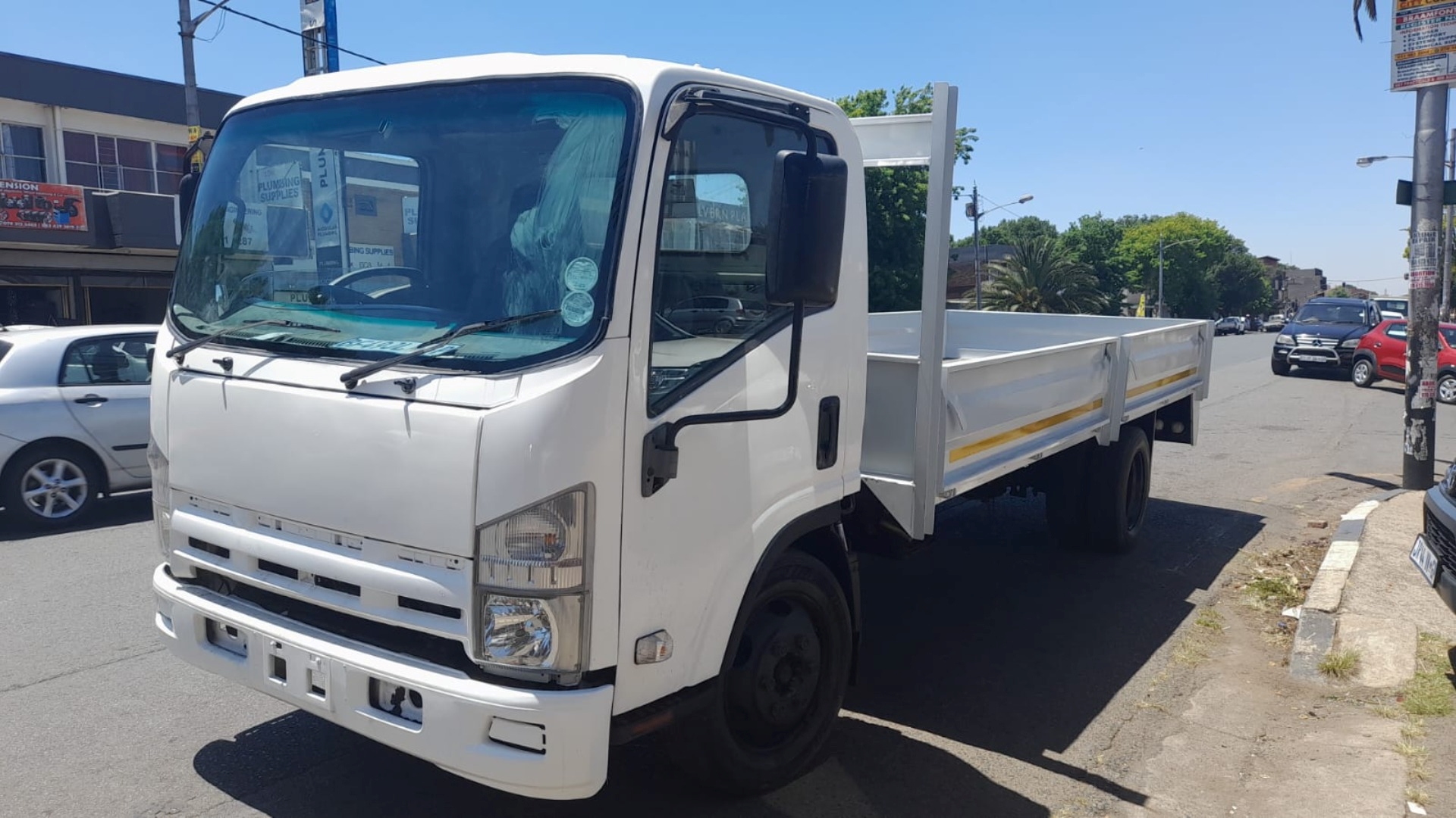 Isuzu Truck NQR500 5 Ton Dropside 2011 for sale by Trans African Motors | Truck & Trailer Marketplace