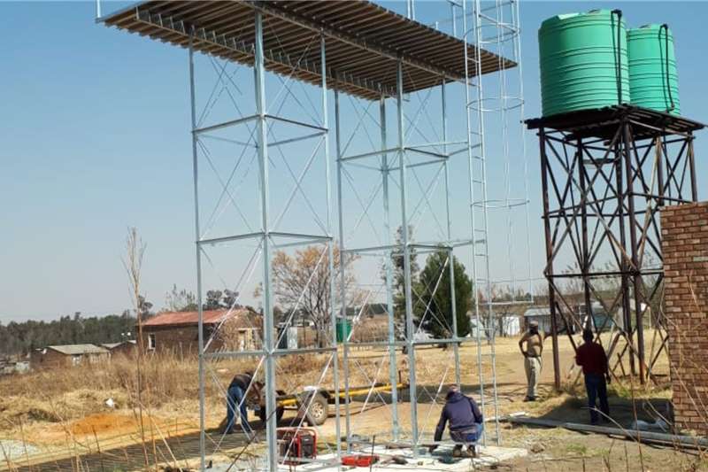 Staalboer Structures and dams Water tank stands 4.5m Galv dubble tank stand with platfrom 5000L
