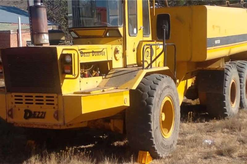 Water bowser trucks Dezzi Waterkar 2002 for sale by HVR Turbos  | AgriMag Marketplace
