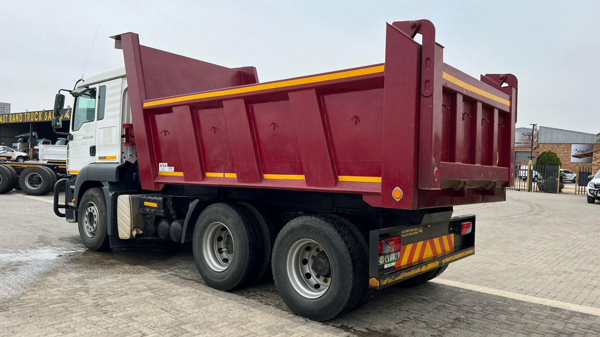 MAN Tipper trucks TGA 27 440 2010 for sale by East Rand Truck Sales | Truck & Trailer Marketplace