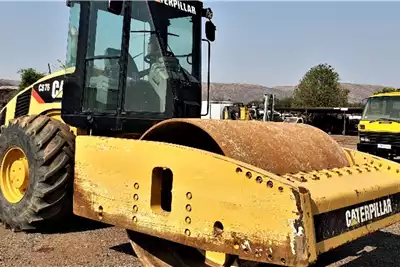 CAT Roller CS76, 18 Ton with Padfoot Shells 2012 for sale by Trans Wes Auctioneers | Truck & Trailer Marketplace