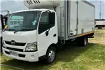 Hino Refrigerated trucks HINO 300 915 FRIDGE BODY TRUCK MT310 2017 for sale by Lionel Trucks     | AgriMag Marketplace