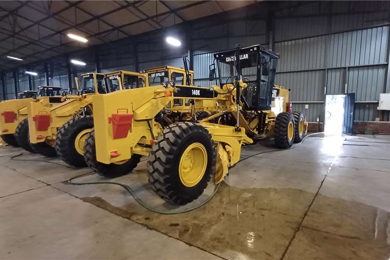 Caterpillar Graders 140K Refurbished for sale by BLC Plant Company | Truck & Trailer Marketplace
