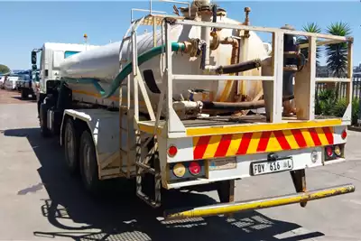 Hino Water bowser trucks 500 2836 (DU5) F/C 6x4 Water Tanker 2019 for sale by McCormack Truck Centre | AgriMag Marketplace