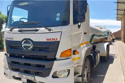 Hino Water bowser trucks 500 2836 (DU5) F/C Water Tanker 2019 for sale by McCormack Truck Centre | AgriMag Marketplace