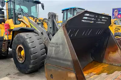 Volvo Loaders Volvo L180H Loader 2017 for sale by ARCH EQUIPMENT SALES CC | Truck & Trailer Marketplace