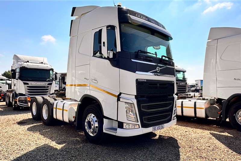 Volvo Truck tractors Double axle FH440 Globetrotter 6x4 T/T 2020