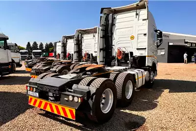 Volvo Truck tractors Double axle FH440 Globetrotter 6x4 T/T 2020 for sale by Atlas Truck Centre Pty Ltd | AgriMag Marketplace