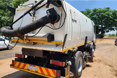 Mercedes Benz Road sweeper trucks 1517 Sweeper 2008 for sale by Tipperman | AgriMag Marketplace