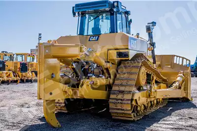 Caterpillar Dozers CAT D8R Dozer 2018 for sale by EARTHCOMP | AgriMag Marketplace