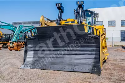 Caterpillar Dozers CAT D8R Dozer 2018 for sale by EARTHCOMP | AgriMag Marketplace
