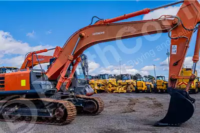 Hitachi Excavators ZX280 5 2015 for sale by EARTHCOMP | AgriMag Marketplace