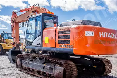 Hitachi Excavators ZX280 5 2015 for sale by EARTHCOMP | Truck & Trailer Marketplace