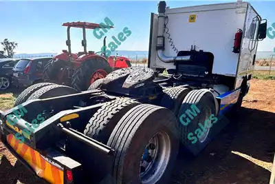 International Truck tractors Double axle 2002 International 9800H (6x4) D A Horse R220,000 2002 for sale by GM Sales | AgriMag Marketplace