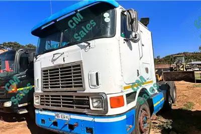International Truck tractors Double axle 2002 International 9800H (6x4) D A Horse R220,000 2002 for sale by GM Sales | Truck & Trailer Marketplace