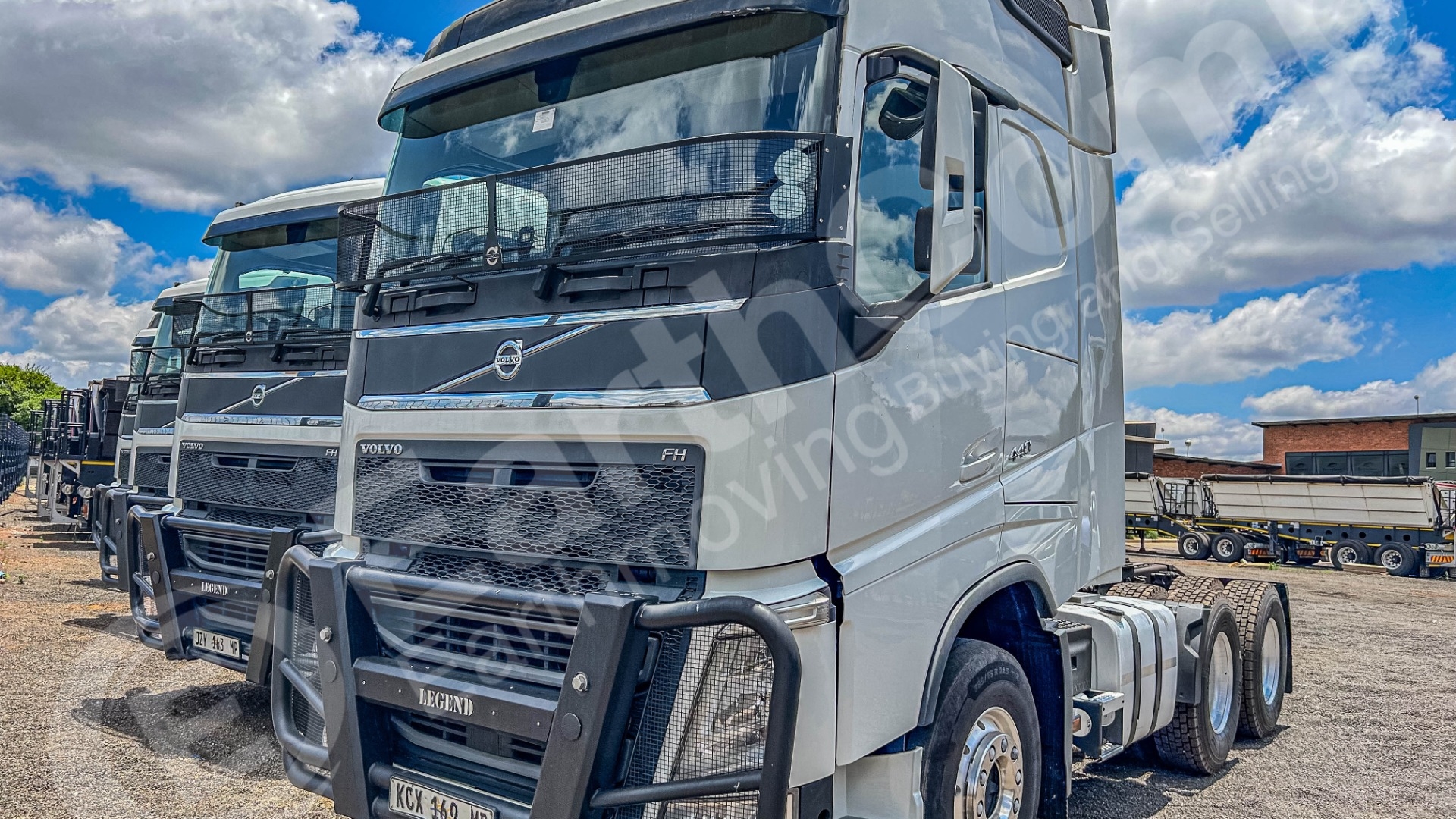 Volvo Truck Volvo FH440 Truck Globetrotter 2020 for sale by EARTHCOMP | Truck & Trailer Marketplace