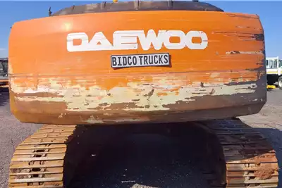 Daewoo Excavators 220 LC V 2006 for sale by Bidco Trucks Pty Ltd | Truck & Trailer Marketplace