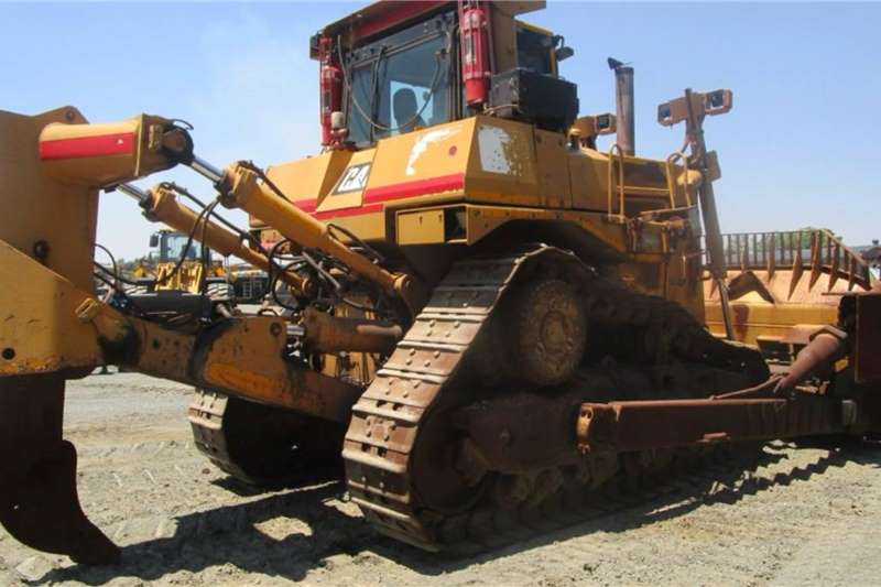 Caterpillar Dozers D8R 2017 for sale by HVR Turbos  | Truck & Trailer Marketplace