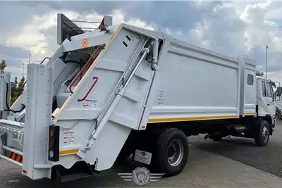 UD Garbage trucks 90 Auto, Garbage Compactor. Bin Lifters. 2017 for sale by Wolff Autohaus | Truck & Trailer Marketplace