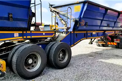 Leader Trailer Bodies Trailers Side tipper LEADER TRAILER BODIES 40 CUBE SIDE TIPPERS 2019 for sale by ZA Trucks and Trailers Sales | Truck & Trailer Marketplace