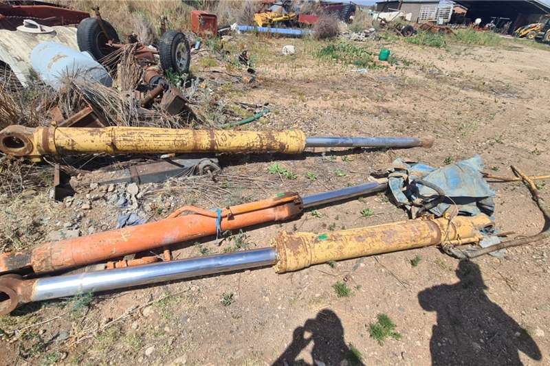 Excavators Hydraulic Cylinders x3 for sale by HVR Turbos  | Truck & Trailer Marketplace