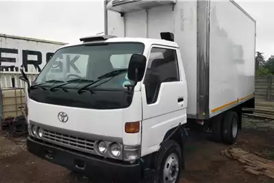 Toyota Refrigerated trucks DYNA 150 REDRIGERATOR 1999 for sale by MT Car and Truck Auctioneers | AgriMag Marketplace