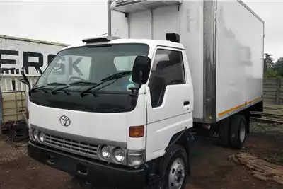 Toyota Box trucks DYNA 150 REFRIGERATOR for sale by MT Car and Truck Auctioneers | AgriMag Marketplace