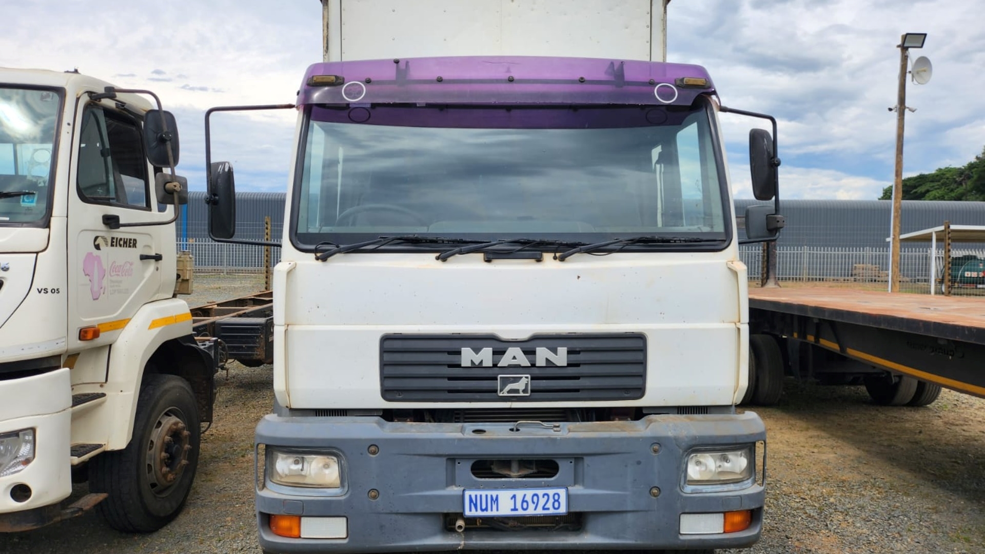 MAN Curtain side trucks MAN LE18 284, 8 Ton Tautliner 2003 for sale by Truck Logistic | Truck & Trailer Marketplace