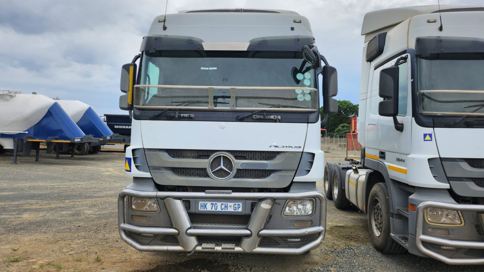 Mercedes Benz Truck tractors Double axle Mercedes Benz Actros 2644 LS/33, 6x4 Truck Tractor 2015 for sale by Truck Logistic | Truck & Trailer Marketplace