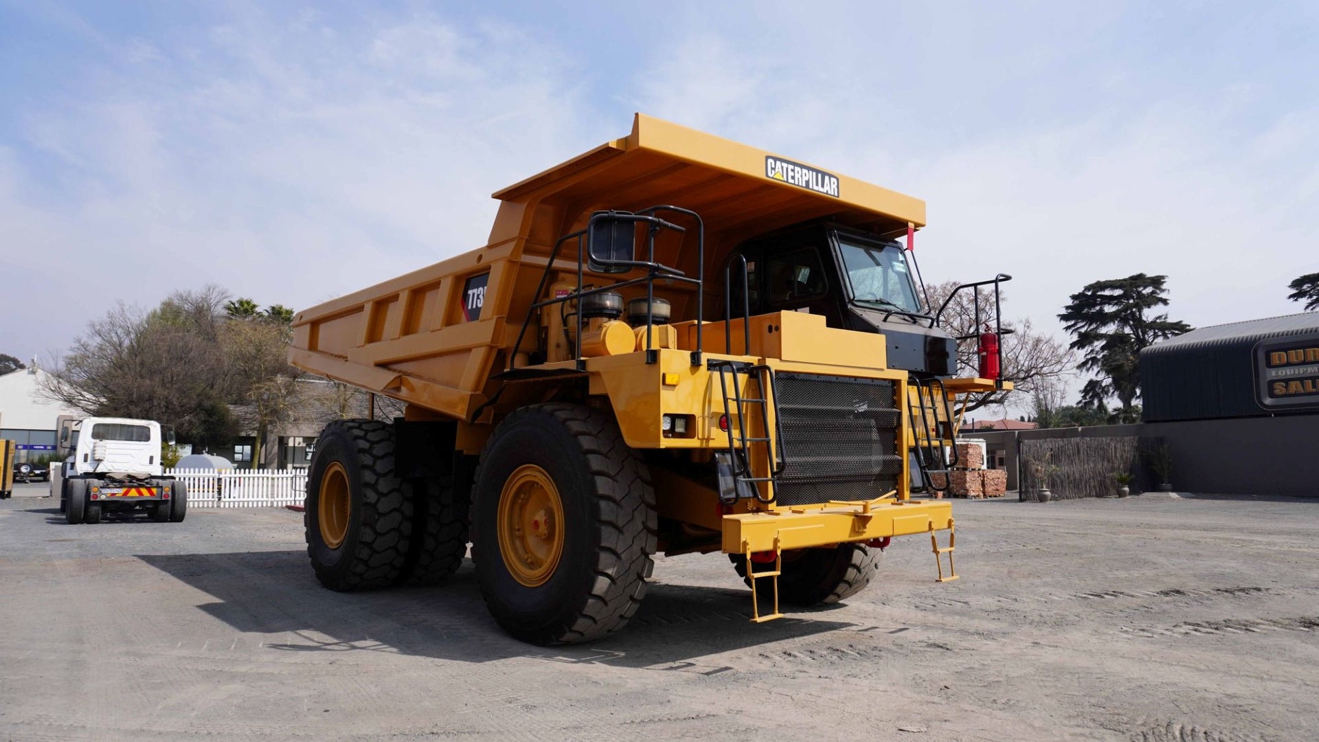 Caterpillar ADTs 773E 2015 for sale by Dura Equipment Sales | Truck & Trailer Marketplace
