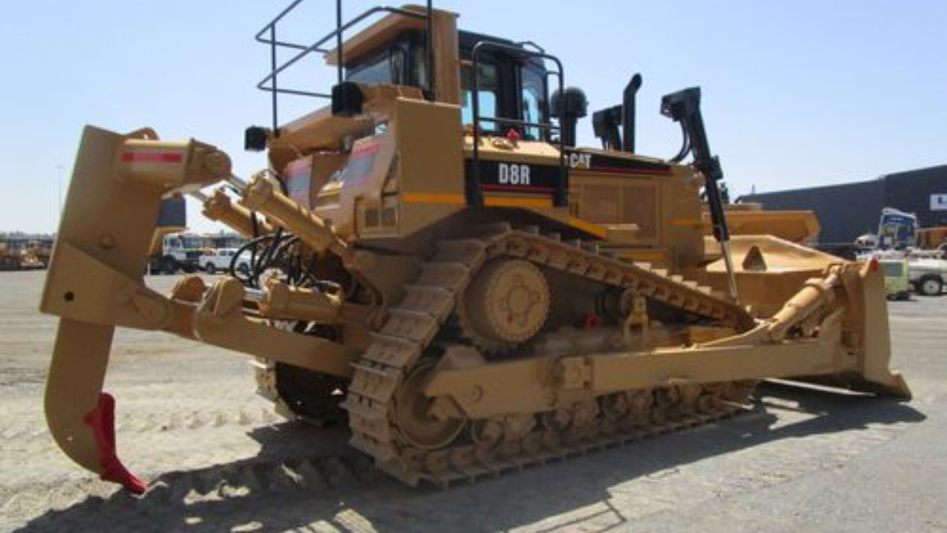 Caterpillar Dozers D8R 2012 for sale by Dura Equipment Sales | Truck & Trailer Marketplace