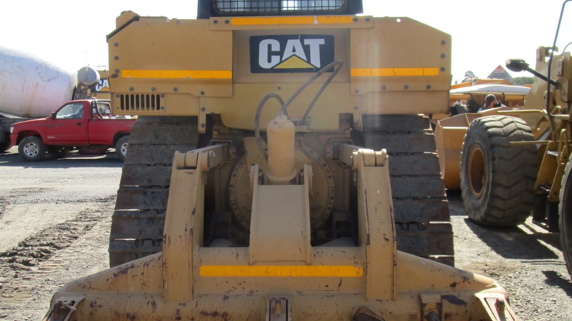 Caterpillar Dozers D6R2 2016 for sale by Dura Equipment Sales | Truck & Trailer Marketplace
