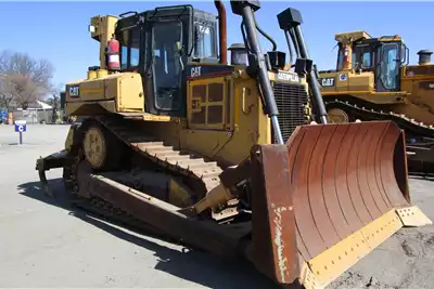 Caterpillar Dozers D6R 2012 for sale by Dura Equipment Sales | AgriMag Marketplace
