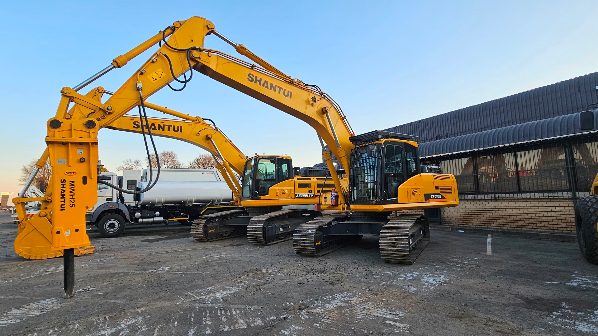 Shantui Excavators MWH Hammer 2024 for sale by Handax Machinery Pty Ltd | Truck & Trailer Marketplace