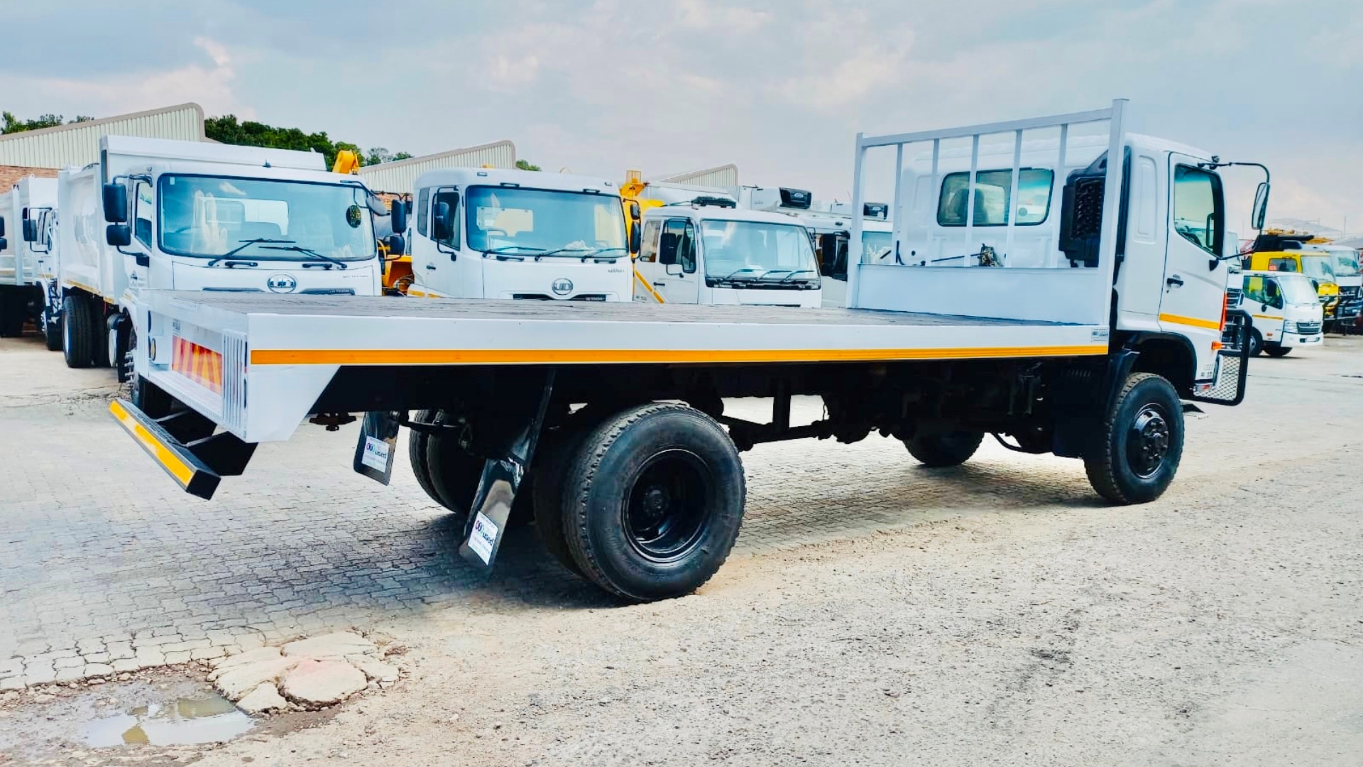 Hino Flatbed trucks 500 1322 4x4 2012 for sale by ATN Prestige Used | Truck & Trailer Marketplace