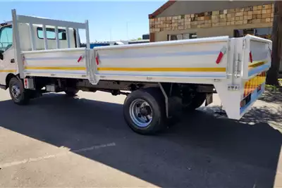 Hino Dropside trucks Hino 915 Dropside 2018 for sale by CH Truck Sales | AgriMag Marketplace