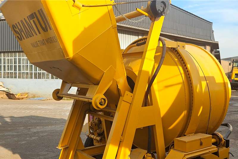 Concrete mixer in South Africa on Truck & Trailer Marketplace