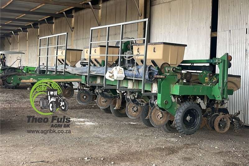 Planting and seeding equipment in [region] on AgriMag Marketplace