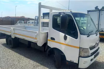 Hino Dropside trucks 300 814 DROP SIDE 2014 for sale by A to Z Truck Sales Boksburg | Truck & Trailer Marketplace