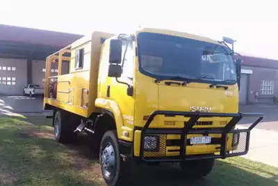Fire Trucks 2012 ISUZU FTS750 4X4 FIRE FIGHTER 2012