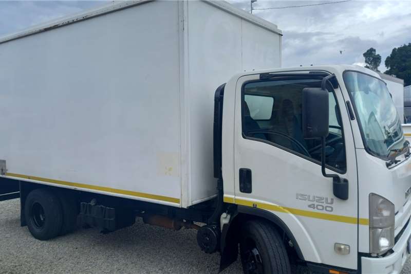 [make] Box trucks in South Africa on AgriMag Marketplace