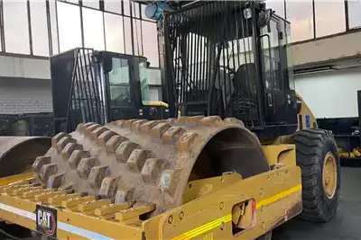 Caterpillar Rollers Caterpillar CS533E Smooth Drum Roller 2013 for sale by ARCH EQUIPMENT SALES CC | Truck & Trailer Marketplace